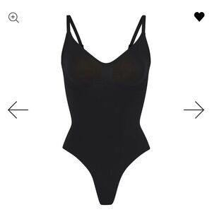 *New* SKIMS Seamless Sculpt Shapewear: Thong Bodysuit in Onyx, sz Small